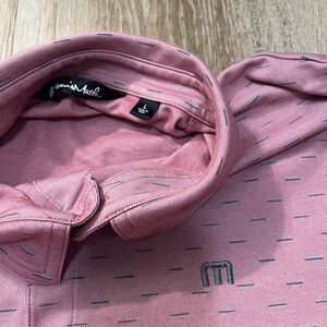 Travis Mathew Polo, Redish pink, SZ Large.
